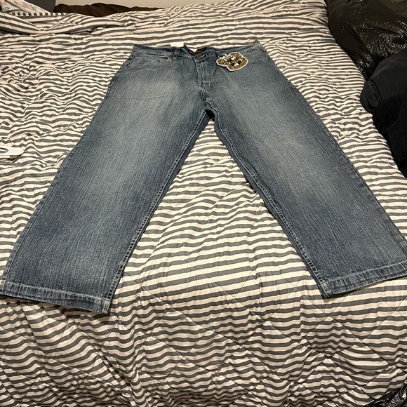 Jeans - Picture 1 of 6